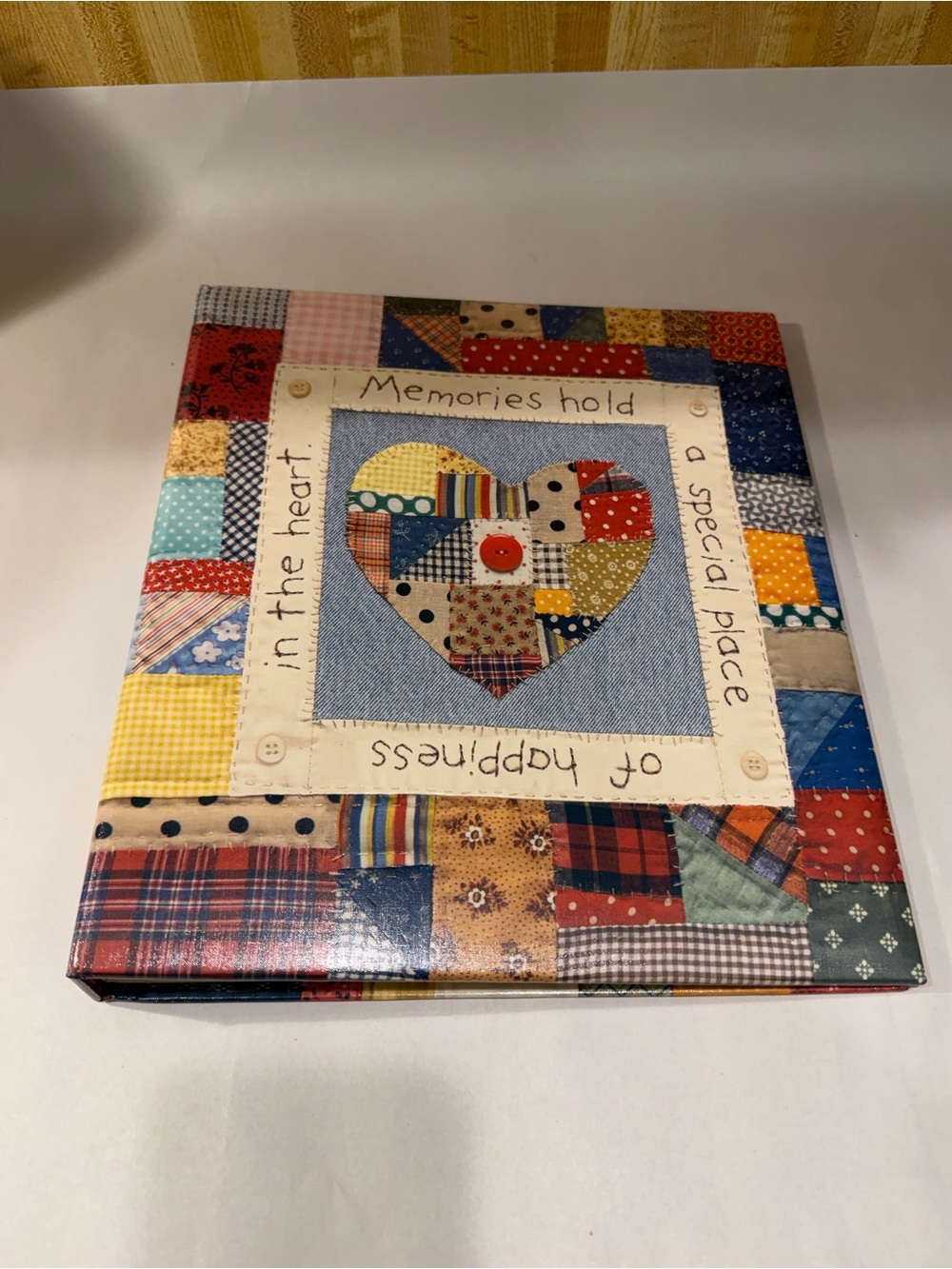 Hallmark~ Scrapbook/ Photo Album~ Keepsakes of the Heart